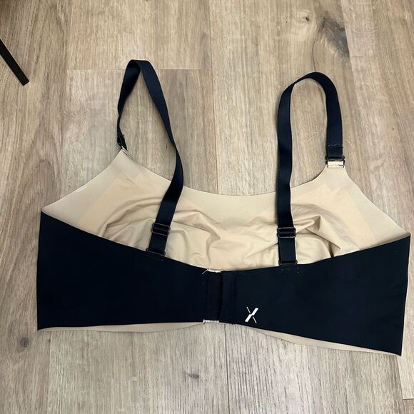 Knix Unpadded Seamless Black Bralette Sz 8 - Picture 2 of 4